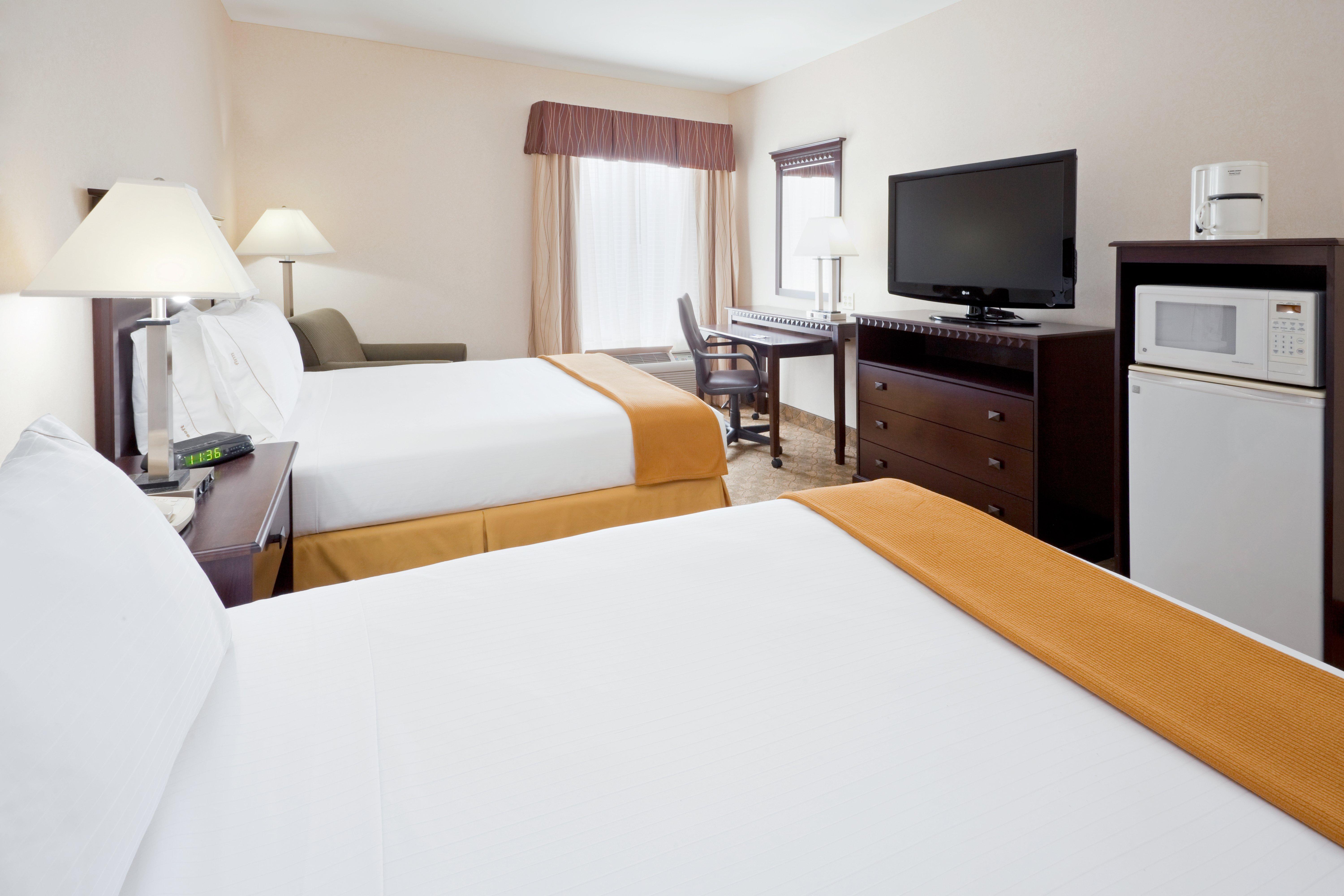 Holiday Inn Express & Suites Carneys Point - Pennsville By Ihg Ngoại thất bức ảnh
