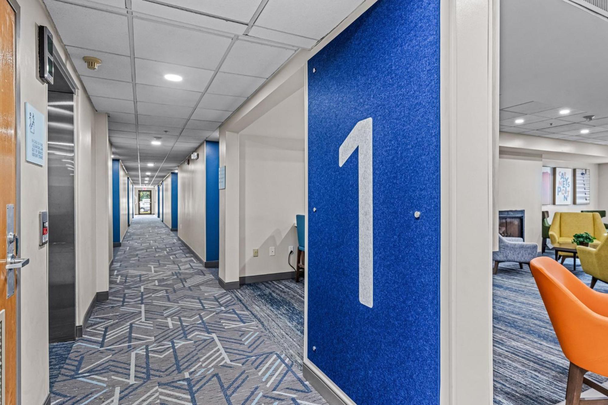 Holiday Inn Express & Suites Carneys Point - Pennsville By Ihg Ngoại thất bức ảnh