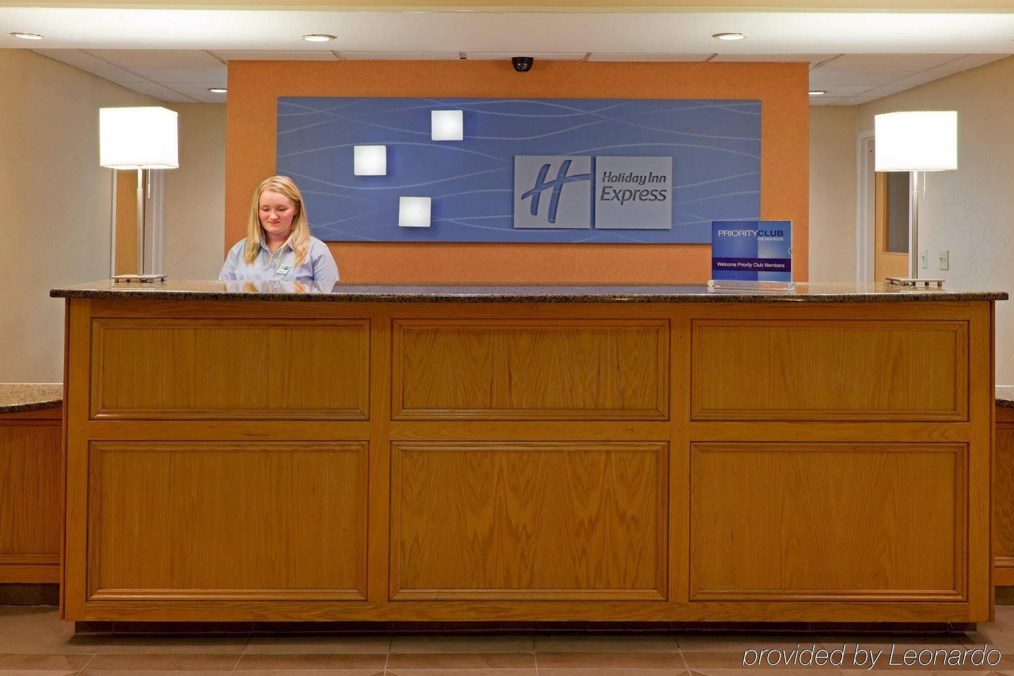 Holiday Inn Express & Suites Carneys Point - Pennsville By Ihg Ngoại thất bức ảnh